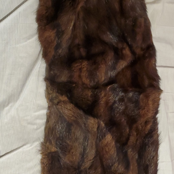Brown and black fur stole - Picture 3 of 4